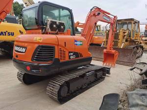 Pelle sur chenilles Doosan d'occasion DX60 Excavatrice sur chenilles Doosan 6 tonnes - Product Image 4