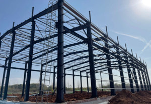 Bureaux modernes Bâtiments de salle d'exposition commerciaux de structure en acier de gratte-ciel préfabriqués en métal Entrepôt Construction préfabriquée - Product Image 6