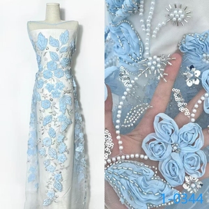 Thiết Kế Mới Rhinestone Hoa Lưới Vải Cưới Pha Lê Sequined 3D Đính Cườm Nặng Ren Thêu Vải Tuyn Lưới Vải Cho Phụ Nữ - Product Image 1