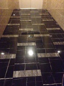 Lastra di Marmo Nero Aziza con Venature Dorate Antiche, Piastrelle per Pavimenti Personalizzate all'Ingrosso - Product Image 3