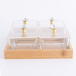 Juego de servicio de vidrio ecológico de 4 piezas personalizado 3 condimentos de vidrio en bandeja de madera escénica con juegos de vajilla con tapa dorada - Product Image 1