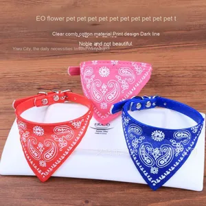 Nueva llegada de lujo suave y duradero PU cuero <span class=keywords><strong>Collar</strong></span> pequeños gatos medianos perros personalizable triángulo estampado collares para mascotas - Product Image 4