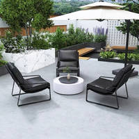 Ensemble de chaises longues d'extérieur commerciales, structure en métal antirouille, chaise de loisirs en cuir PU pour café, salon de thé, bar, restaurant