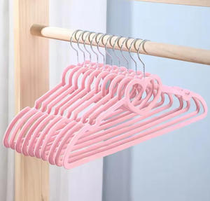 Cintres <span class=keywords><strong>en</strong></span> tissu perlé <span class=keywords><strong>en</strong></span> gros, cintres à vêtements économiques, best-sellers pour les magasins de vêtements - Product Image 4