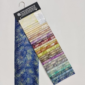 Venta al por mayor de tela de cortina de terciopelo bronceado de poliéster de moda diseño floral colorido para trajes de punto para el hogar - Product Image 1