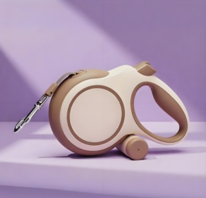 Correa Retráctil de 5 Metros, Color Marrón/Caqui, Duradera, de Lujo, Clásica, Estilo Occidental, Ecológica, Moderna, Simple, Personalizada, con Dispensador de Bolsas para Excremento - Product Image 1