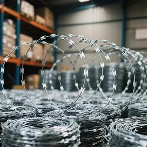 <span class=keywords><strong>Alambre</strong></span> de Púas de <span class=keywords><strong>Concertina</strong></span> Galvanizado en Caliente de Fácil Instalación Profesional para Seguridad Fronteriza - Product Image 5