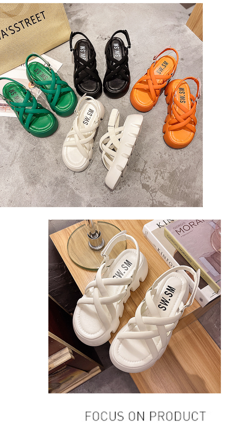 2023 New Sports Casual Sandals Thick Bottoming Outdoor Platform Beach Sandals Female