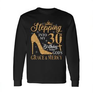 Camiseta de manga larga: Entrando a mi 30 cumpleaños con la gracia y la misericordia de Dios - Product Image 2