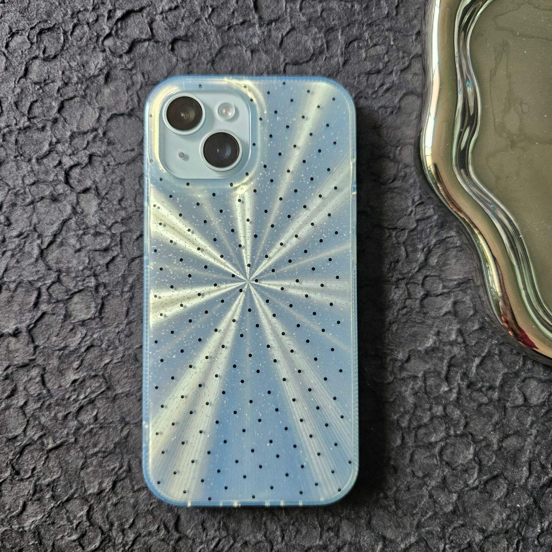 ลายจุดสีดำมิ้นท์