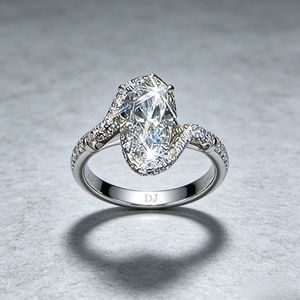 แหวนเงินแท้ 925 ประดับโทแพซสีขาวทรงวงรี ดีไซน์วงแหวนแบบ Halo Bypass Pave Band แหวนหมั้น เครื่องประดับหรูหรา - Product Image 2