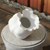 Merlin vivant fait à la main pincer fleur blanc Vase en céramique décor à la maison Vase pour Chaozhou usine céramique en gros