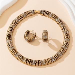 빈티지 중국풍 패턴 무지 헤비 플레인 칼라 목걸이, 앤틱 웨스턴 다이아몬드 장식 귀걸이 세트 - Product Image 3