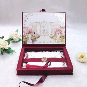 Caja de <span class=keywords><strong>Libro</strong></span> de Terciopelo <span class=keywords><strong>Rojo</strong></span> Borgoña con Tapa Dura Personalizada para Invitación de Boda con Impresión del Lugar, Cinta Acrílica Transparente, Borla y Sello de Cera - Product Image 4