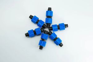 <span class=keywords><strong>16</strong></span> <span class=keywords><strong>MM</strong></span> Off-Take Drip Tape Connecteur Ferme Système d'irrigation <span class=keywords><strong>goutte</strong></span> <span class=keywords><strong>à</strong></span> <span class=keywords><strong>goutte</strong></span> Tuyau d'eau Tuyau Écrou de blocage <span class=keywords><strong>Raccord</strong></span> Connecteur - Product Image 2