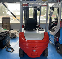 Nouveau Style 1.5 tonnes chariot élévateur électrique contrepoids en fonte petit rayon de braquage 3 mètres capacité de levage pour intérieur extérieur