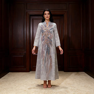 Robe Abaya élégante en polyester floqué, sur mesure, en gros, pour femmes musulmanes, idéale pour les fêtes de luxe - Product Image 1