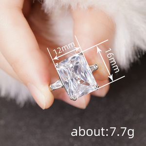 T0331 Anello con Diamante Taglio Smeraldo, Gioiello Classico Naturale da Donna, 1 Carato - Product Image 5