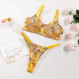 2023 Factory Wholesale Women Underwire Bra Thong Sexy Embroidered Lingerie Set Underwear