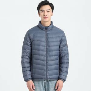 Manteau d'hiver classique pour homme de style américain, grande taille, imperméable, à capuche, en polyester épais, décontracté, polyvalent, tendance, de marque, vente en gros - Product Image 2
