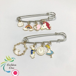 Al por mayor: Pins de solapa de esmalte suave personalizados mexicanos con logotipo atractivo, pins para la visera de gorras y clips para sombreros, fabricados con técnica de fundición. - Product Image 2