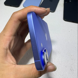 Venta al por Mayor <span class=keywords><strong>de</strong></span> <span class=keywords><strong>iPhone</strong></span> 16 Plus 256GB Ultramarine Desbloqueado, Smartphone con Chip A18, Cámara Dual, USB-C, Envío Rápido, Proveedor Mayorista - Product Image 3