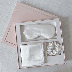 Coffret cadeau <span class=keywords><strong>Masque</strong></span> de sommeil en soie Taie d'oreiller Ensemble d'anneaux de cheveux Coffret cadeau de trois pièces Cadeau de compagnon de mariage Vente en gros - Product Image 3