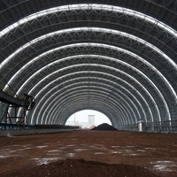 Structure de toit en acier robuste à grande portée pour hangar de stockage de charbon à ossature spatiale
