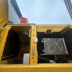 Excavadora hidráulica de orugas Komatsu PC200 y PC300/450 usada en buenas condiciones Bomba como componente central Menos horas de funcionamiento - Product Image 2