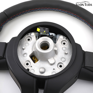 Volant en cuir pleine fleur de la série Classic, prix direct usine, pour <span class=keywords><strong>BMW</strong></span> <span class=keywords><strong>M3</strong></span> M4 M5 M6 F30 F10 F15 F36 F40 F20 <span class=keywords><strong>E80</strong></span> E90 F90 - Product Image 3