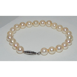 Bracciale di perle coltivate 7mm con chiusura in oro bianco 14k - Product Image 2