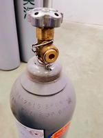 Gaz rare de haute pureté d'usine 99,999% 5N Gaz xénon de qualité médicale Prix de vente