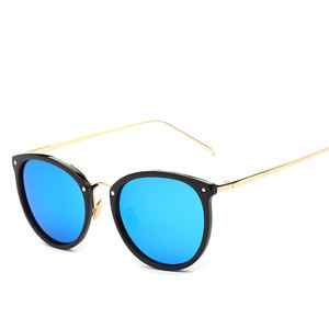 Gafas de Sol Polarizadas Redondas de Metal para Mujer, con Protección UV400 Cat.3, Diseño Moderno y de Alta Calidad - Product Image 6