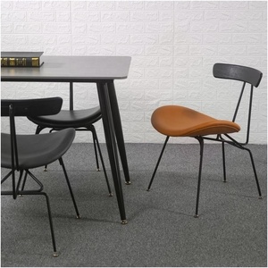 Sedia da pranzo moderna della metà del secolo con struttura <span class=keywords><strong>in</strong></span> pelle sintetica e ferro nero <span class=keywords><strong>in</strong></span> metallo stile <span class=keywords><strong>Vintage</strong></span> <span class=keywords><strong>in</strong></span> pelle - Product Image 6