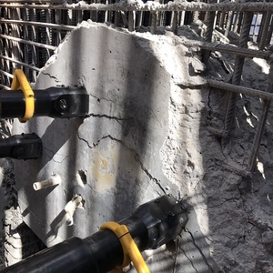 Fendeur de roche hydraulique portatif avec moteur AC pour applications de démolition, d'exploitation minière et de spéléologie souterraine - Product Image 5