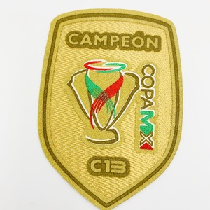 Étiquette en silicone 3D personnalisée OEM, en caoutchouc PVC, avec logo en relief, pour vêtements, sacs et chaussures – Prix usine - Product Image 5