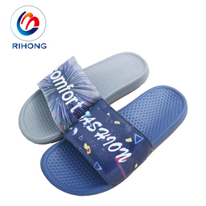 Guangzhou Fabrikası Ucuz Fiyat Toptan Hızlı Kargo Spor Terlik Ev Erkek Spor Ayakkabı Terlikleri - Product Image 1