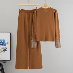 Conjunto de Moda Casual de Dos Piezas para Mujer, Otoño 2025, Nuevo Cárdigan de Punto con Degradado de Cielo Estrellado y Pedrería, Pantalones Anchos - Product Image 2
