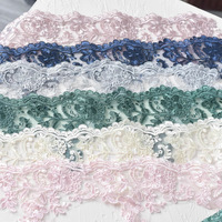 Dentelle brodée blanche faite à la main pour accessoires de robe de mariée, couvre-chefs, rideaux, textiles de maison pour enfants - Délai de livraison d'échantillon de 7 jours