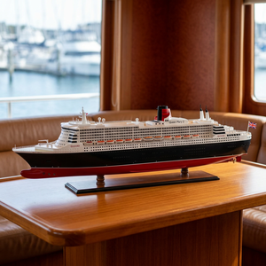 Modelo de Barco de Crucero QUEEN MARY 2 X-LARGE - Maqueta de Buque Oceánico de Madera Pintada, Regalo Empresarial Náutico - Product Image 2