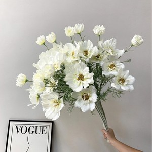 Fleurs artificielles en gros style campagnard, cosmos reine à tige unique, pour la fête des mères, la <span class=keywords><strong>d</strong></span>écoration de chambres familiales, de bureaux et <span class=keywords><strong>d</strong></span>'hôtels - Product Image 6