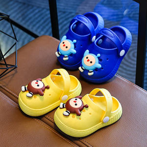 Nouvelles <span class=keywords><strong>sandales</strong></span> d'extérieur unisexe 2026 pour bébés et jeunes enfants, style printemps, à bout fermé, antidérapantes, à semelle souple, pour garçons et filles - Product Image 2