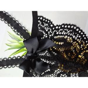 Culotte string sexy européenne et américaine, transparente, ajourée, avec bordure florale en dentelle, taille basse, respirante, semi-couvrante - Product Image 4