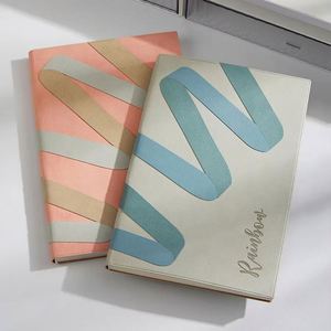 Carnet de notes professionnel A5 en cuir de haute qualité pour le bureau, les conférences, les études universitaires et les examens d'entrée en master - Product Image 1