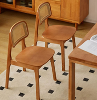 Chaise de salle à manger en rotin moderne de luxe avec accoudoirs, couleur bois naturel massif, pour restaurant et hôtel, vente en gros