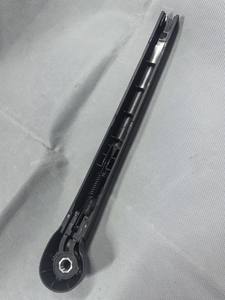 Bras d'<span class=keywords><strong>essuie</strong></span>-<span class=keywords><strong>glace</strong></span> <span class=keywords><strong>arrière</strong></span> 5NG955707A 5TD955707 pour VW Touran L Tiguan L, remplacement OE du bras d'<span class=keywords><strong>essuie</strong></span>-<span class=keywords><strong>glace</strong></span> <span class=keywords><strong>arrière</strong></span> - Product Image 4