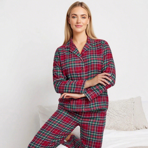 طقم بيجامة نوم نسائي أنيق وغير رسمي عالي الجودة ومريح بطباعة أمامية مخصصة لربيع/خريف - Product Image 3