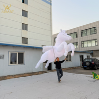 Marionnette gonflable en forme de cheval au galop pour les activités de spectacle du Nouvel An