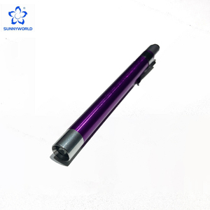 Đèn pin cầm tay nhỏ gọn, giá rẻ, màu vàng, kiểu bút, dùng cho học sinh, xuất xứ từ Châu Âu và Hoa Kỳ - Product Image 3