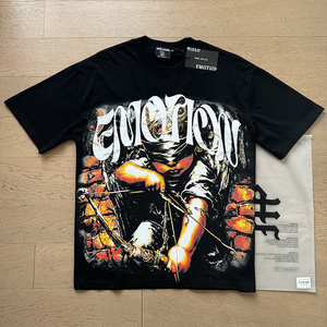 เสื้อยืดแขนสั้นผ้าฝ้าย 100% คุณภาพสูง พิมพ์ลายเรโทรแนวสตรีทแฟชั่นฮิปฮอป สำหรับผู้ชาย - Product Image 4